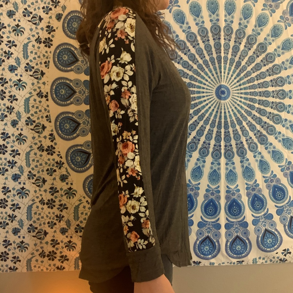 Gray floral comfy long sleeve